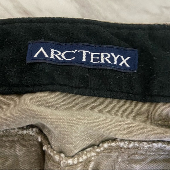 Arc’teryx womens pants size 6. - Picture 2 of 14